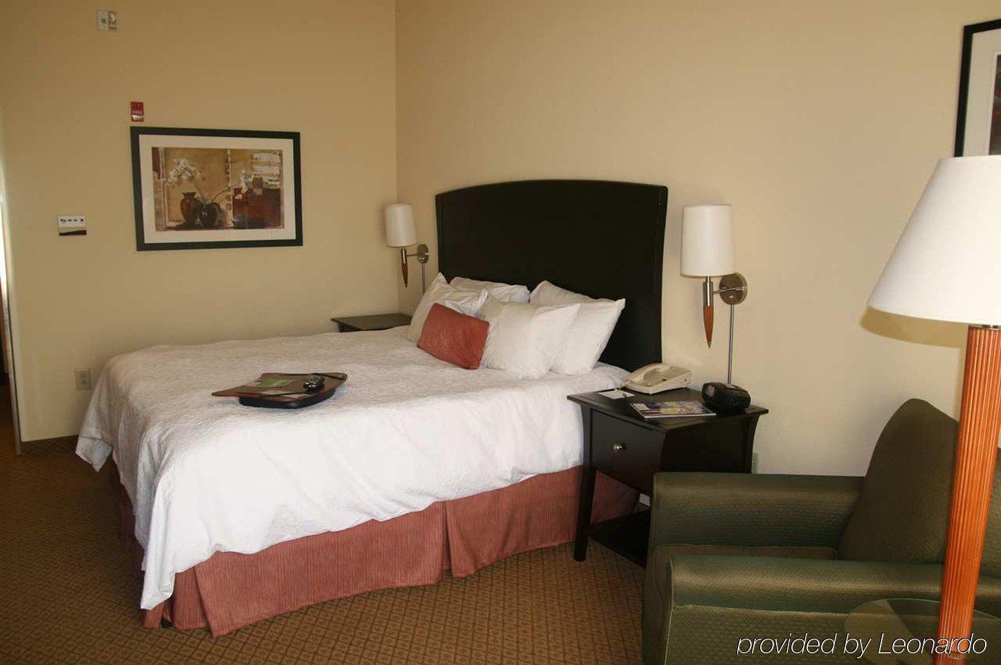 Hampton Inn & Suites Spartanburg-I-26-Westgate Mall Room photo