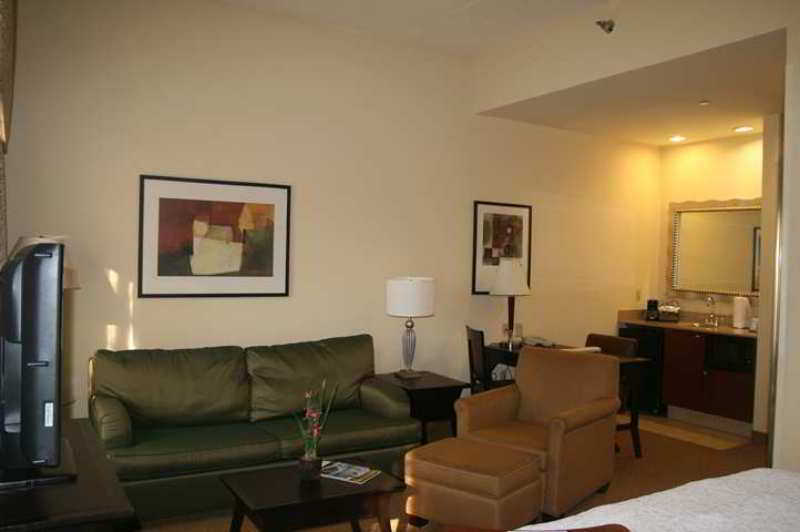 Hampton Inn & Suites Spartanburg-I-26-Westgate Mall Room photo